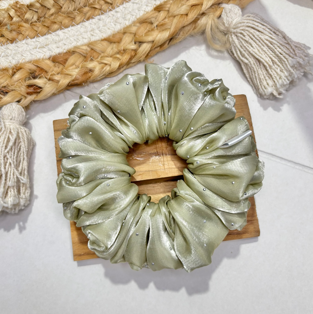 Olive – Glow Glam Scrunchie