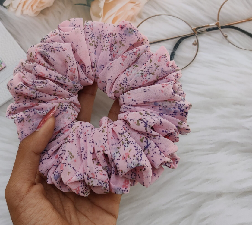 Pink Dots – Georgette Fluff Scrunchie