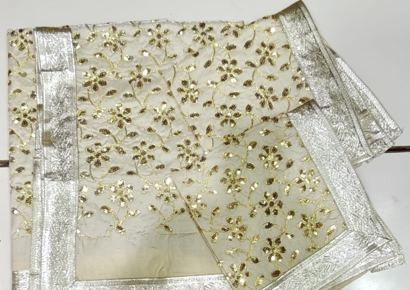 Cream with Golden Floral Rumala Sahib