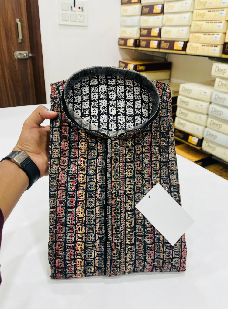 Multicolor Boxed Kashmiri Print Kurta